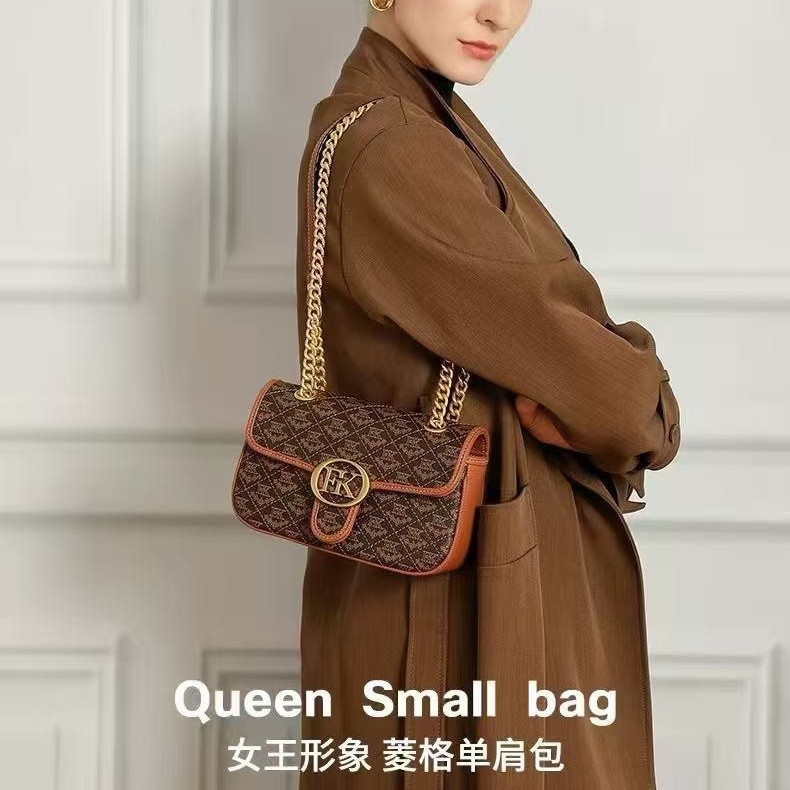 Minimalist Vintage Fashionable - Luxury Bags Logo ulasan dan harga
