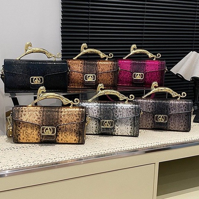 Minimalist Chic Leather Diaper - Luxury Bags Logo ulasan dan harga