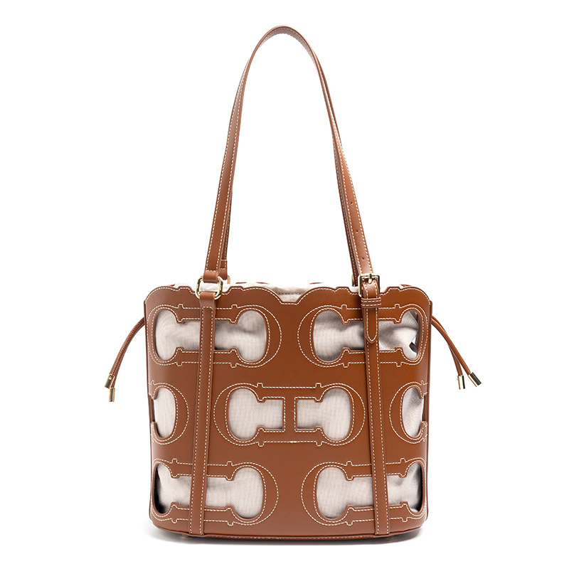 CH Tote Bag Cutout Logo  Large - Luxury Bags Logo ulasan dan harga