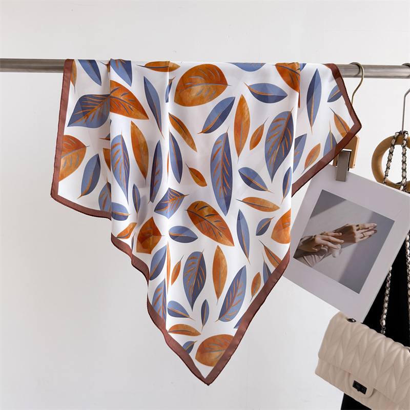 Luxury Brand Print 70cm Square - Luxury Bags Casual ulasan dan harga