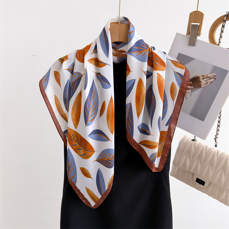 Luxury Brand Print 70cm Square - Luxury Bags Casual ulasan dan harga